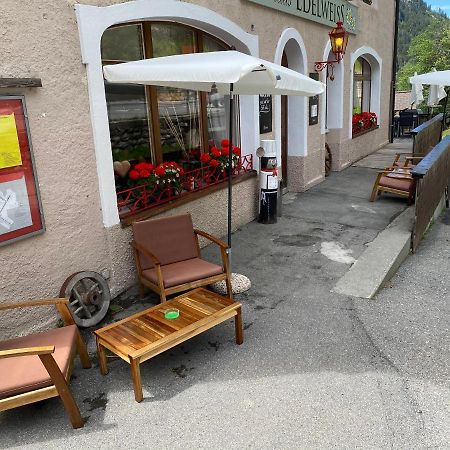 Gasthaus Edelweiss Langwies Екстер'єр фото