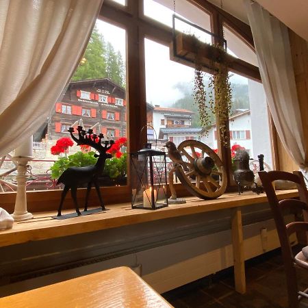 Gasthaus Edelweiss Langwies Екстер'єр фото