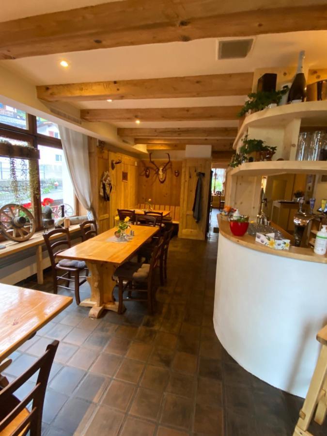Gasthaus Edelweiss Langwies Екстер'єр фото